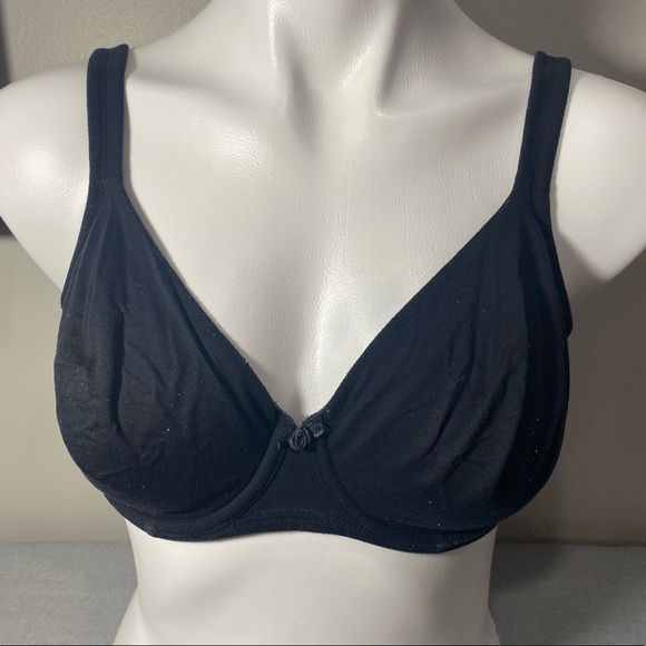 Victoria’s Secret Body by Victoria Full Coverage Bra - Picture 6 of 6